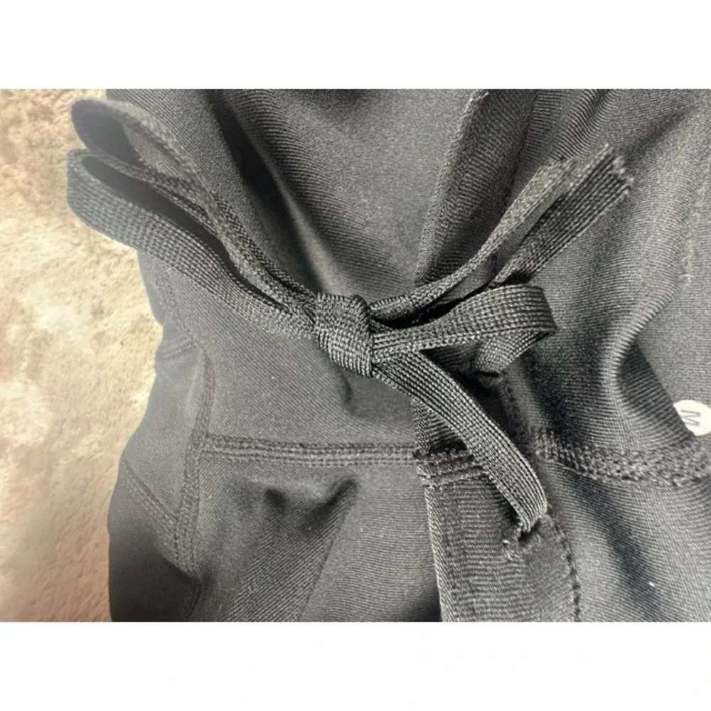 Nike Dri-FIT Womens Medium Black Athletic Capri Running Tights Drawstring Pocket